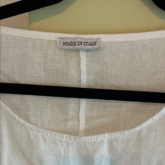 Lightweight White Linen Scoop-Neck Tunic - Picture 2 of 5